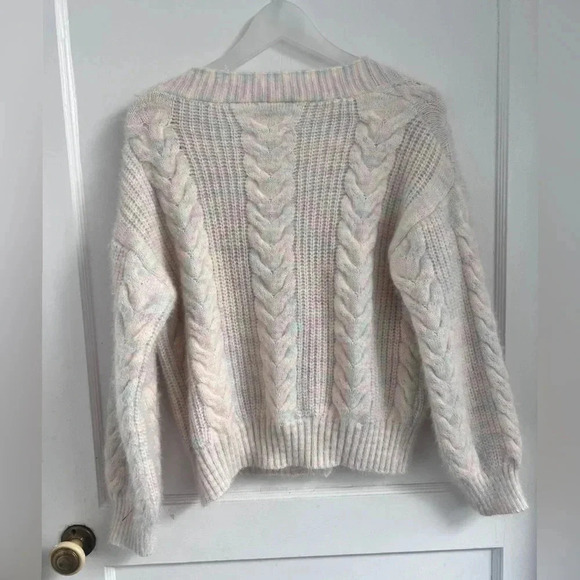 Gentle Herd Knit Buttoned Pink Cardigan - Picture 2 of 5
